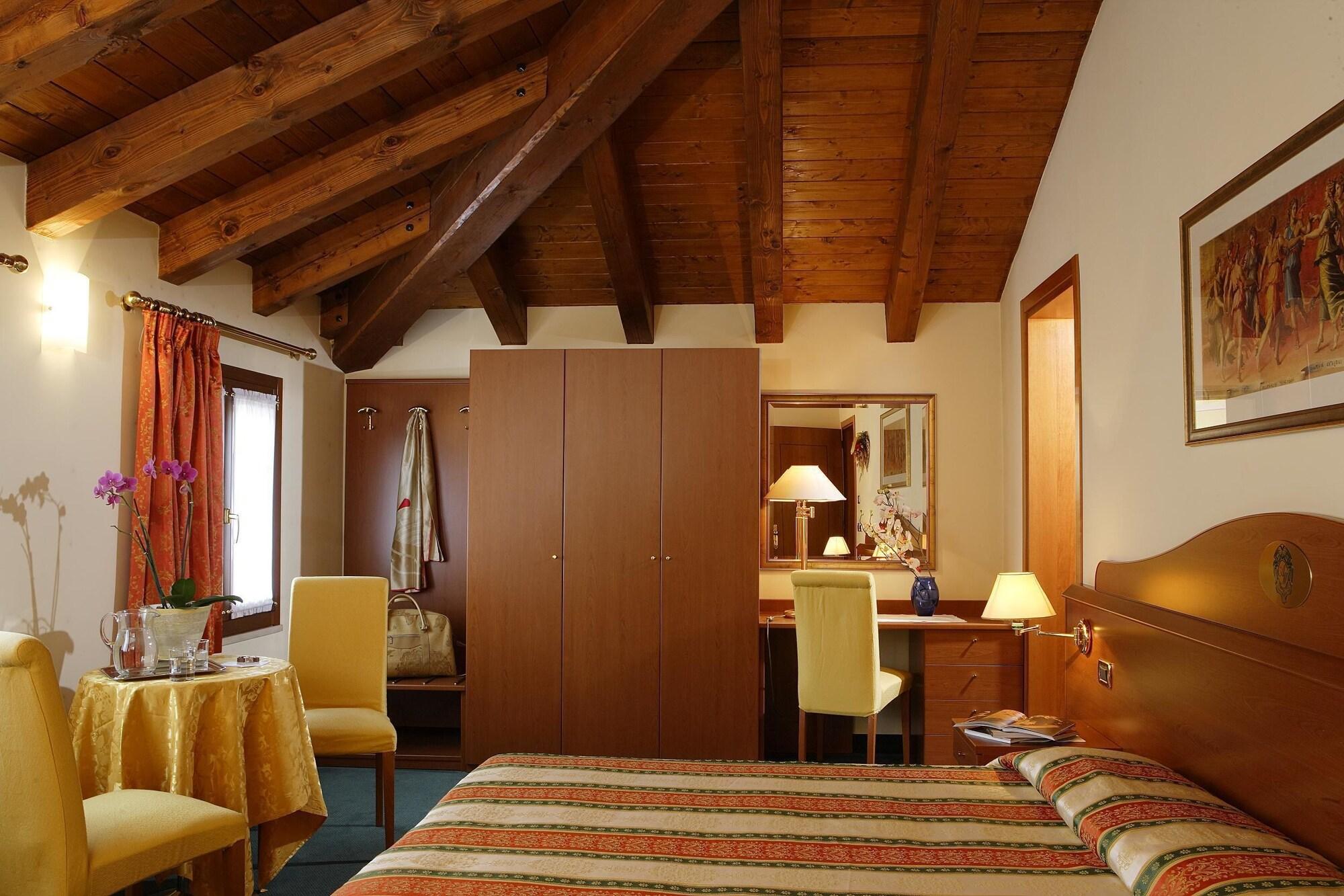 Hotel Antico Moro Chirignago-Zelarino Exterior foto
